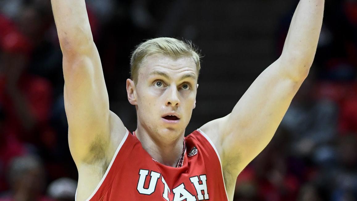 Greg Hansen: Parker Van Dyke hits 3 after 3, extending UA's once-unthinkable losing streak